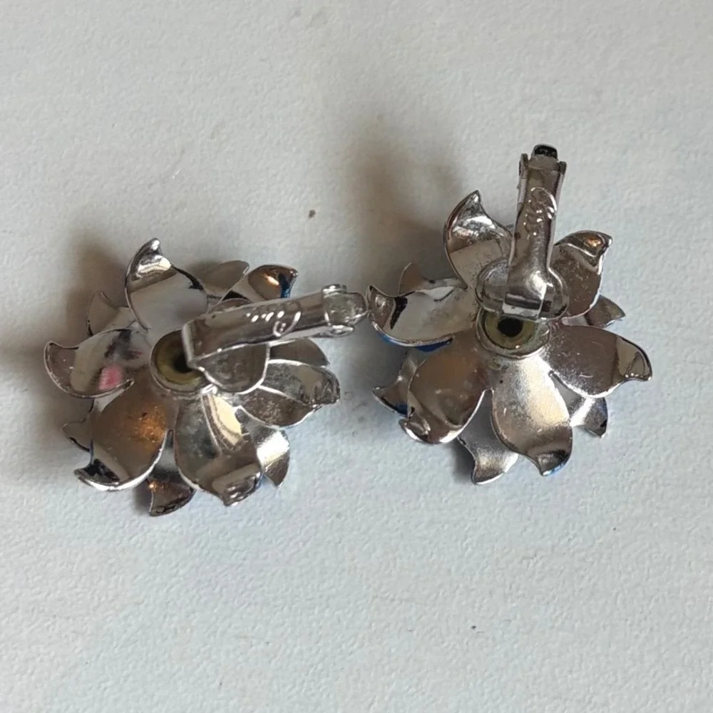 Vintage Coro Blue Enamel Flower Clip On Earrings Crystal‎ Rhinestone Mid Century